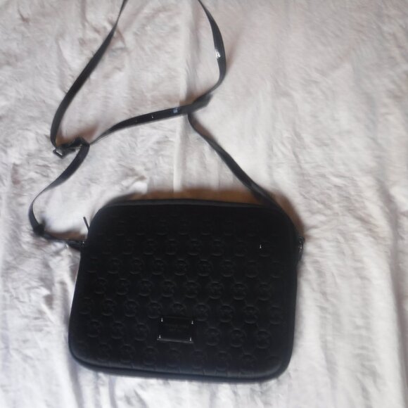 Michael Kors Mono Embossed Neoprene iPad Crossbody Purse Bag Black Soft Shell - Picture 3 of 8